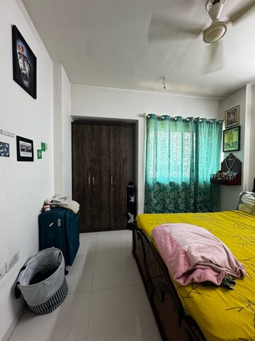 Bedroom in 2.5 BHK Apartment at Platinum CHS, Waghbil – for Rent