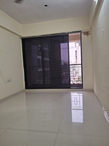 Room in 2 BHK Apartment at Mangalmurti Mauli Heights, Ghansoli – for Rent