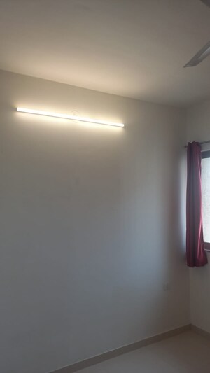 Room in 1 BHK Apartment at Lodha Splendora, Ghodbunder Road – for Sale