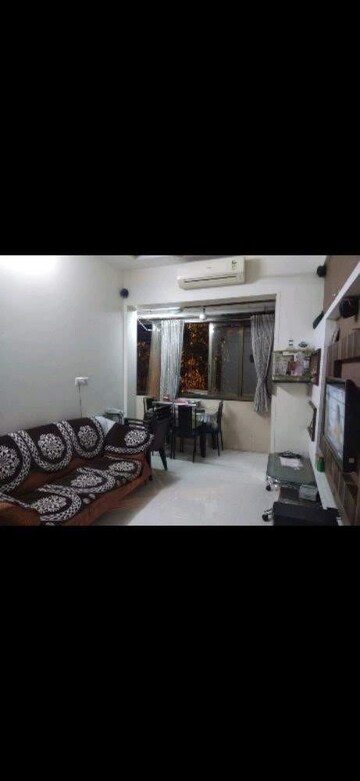 Living Room in 1 BHK Apartment at Mahim West – for Rent