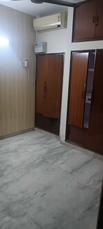4 BHK + Pooja Room,Servant Room,Study Room,Extra Room 270 Sq.Yd. Apartment in Rps Sheikh Sarai