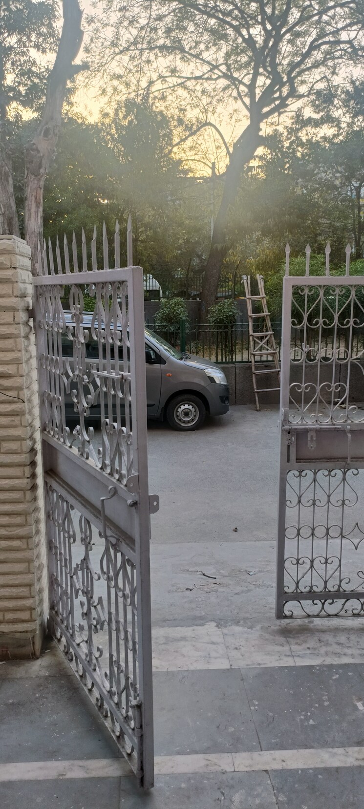 Exterior View, sheikh sarai 4 Bedroom 270 Sq.Yd. Apartment In Sheikh Sarai Delhi 8432988