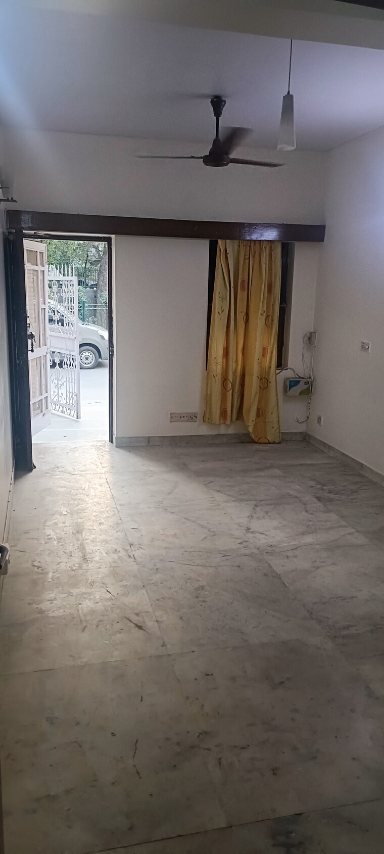 Room, sheikh sarai 4 Bedroom 270 Sq.Yd. Apartment In Sheikh Sarai Delhi 8432988