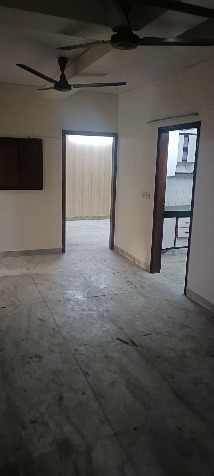 Room, sheikh sarai 4 Bedroom 270 Sq.Yd. Apartment In Sheikh Sarai Delhi 8432988