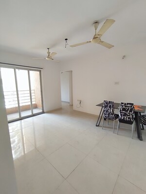 2 BHK Apartment For Sale in Rosa Bella, Ghodbunder Road