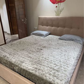 Bedroom in 3 BHK Builder Floor at East Of Kailash – for Rent