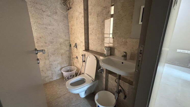 Bathroom, sheth-vasant-oasis 1 Bedroom 472 Sq.Ft. Apartment In Andheri East Mumbai 8433003
