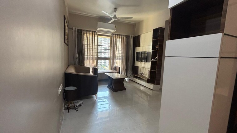 Living Room, sheth-vasant-oasis 1 Bedroom 472 Sq.Ft. Apartment In Andheri East Mumbai 8433003