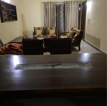 Living Room in 3 BHK Builder Floor at South Extension ii – for Rent