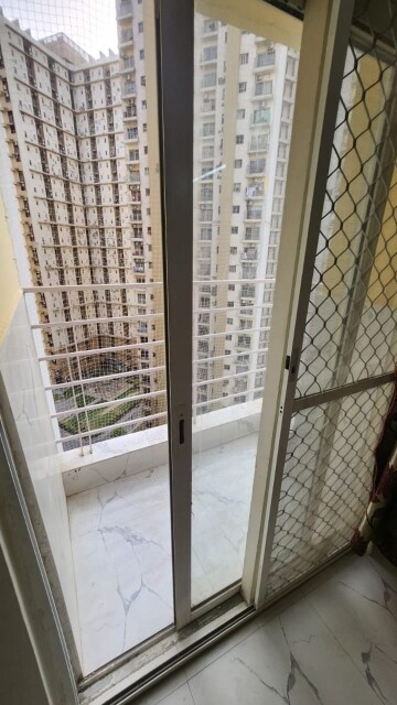 Balcony in 3 BHK Builder Floor at Sector 100 – for Rent