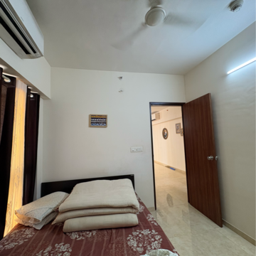 Bedroom in 1 BHK Apartment at Lodha Amara Tower 36 And 37, Sandoz Baug – for Rent