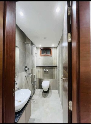 Bathroom in 3 BHK Builder Floor at Lucky The Palm Valley, Sector 1 Greater Noida – for Sale