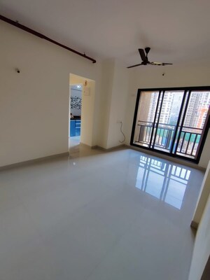 1 BHK Apartment For Sale in Raunak Unnathi Woods Phase 7 A And B, Ghodbunder Road