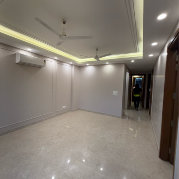 Living Room in 3 BHK Builder Floor at Chittaranjan Park – for Rent