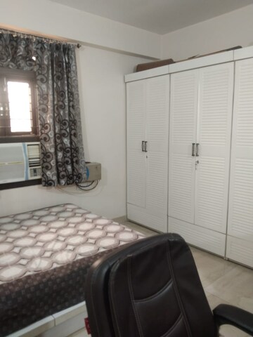 Bedroom in 3 BHK Apartment at Rajendra Nagar – for Rent