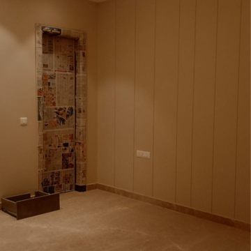 Room in 3 BHK Builder Floor at Shivalik Colony – for Rent