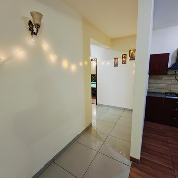 Bathroom in 3.5 BHK Apartment at Lamane Impereial Heights, Kirsali Gaon – for Rent