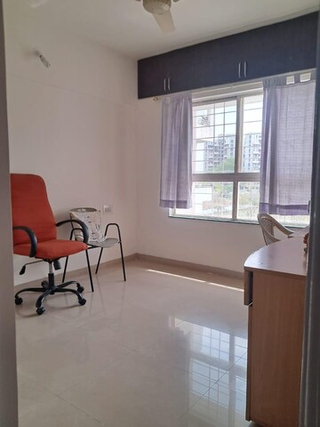 Bedroom in 2.5 BHK Apartment at Kumar Sansar, Kondhwa – for Rent
