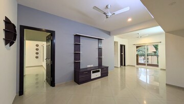Room in 2 BHK Apartment at Sobha City Mykonos, Thanisandra Main Road – for Rent