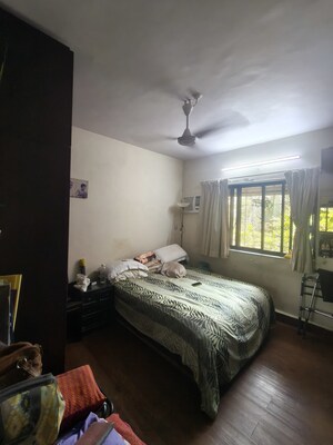 Bedroom in 2 BHK Apartment at Andheri West – for Sale