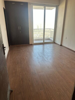 Room in 2.5 BHK Apartment at Galaxy North Avenue, Gaur City 2 – for Sale