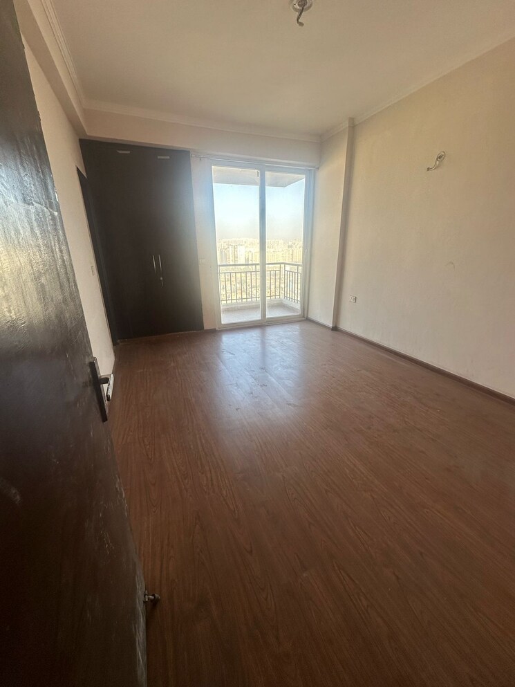 Room, galaxy-north-avenue 2.5 Bedroom 1175 Sq.Ft. Apartment In Gaur City 2  Greater Noida 8433187