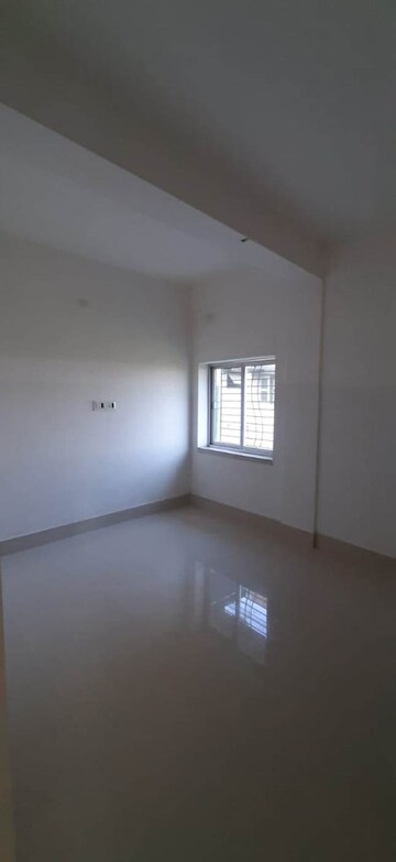 Bedroom in 3 BHK Apartment at Thakurpukur – for Sale