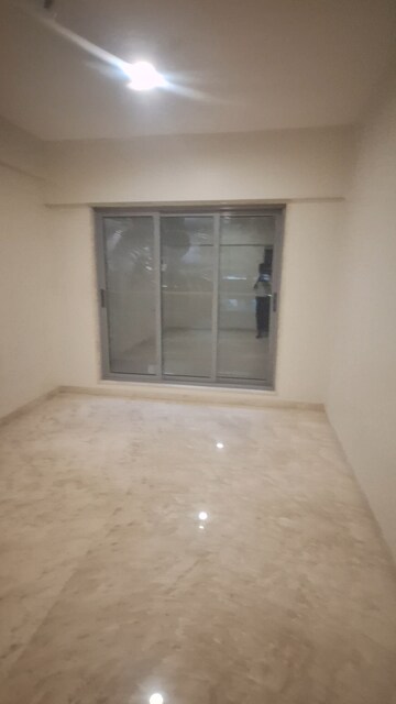 Room in 3 BHK Apartment at Veena Solace, Santacruz West – for Sale