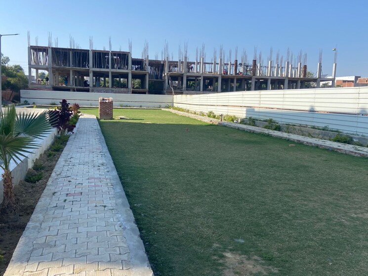 Swimming Pool, insprosper-new-saket 3 Bedroom 1173 Sq.Ft. Apartment In Abdullapur Meerut 8433211