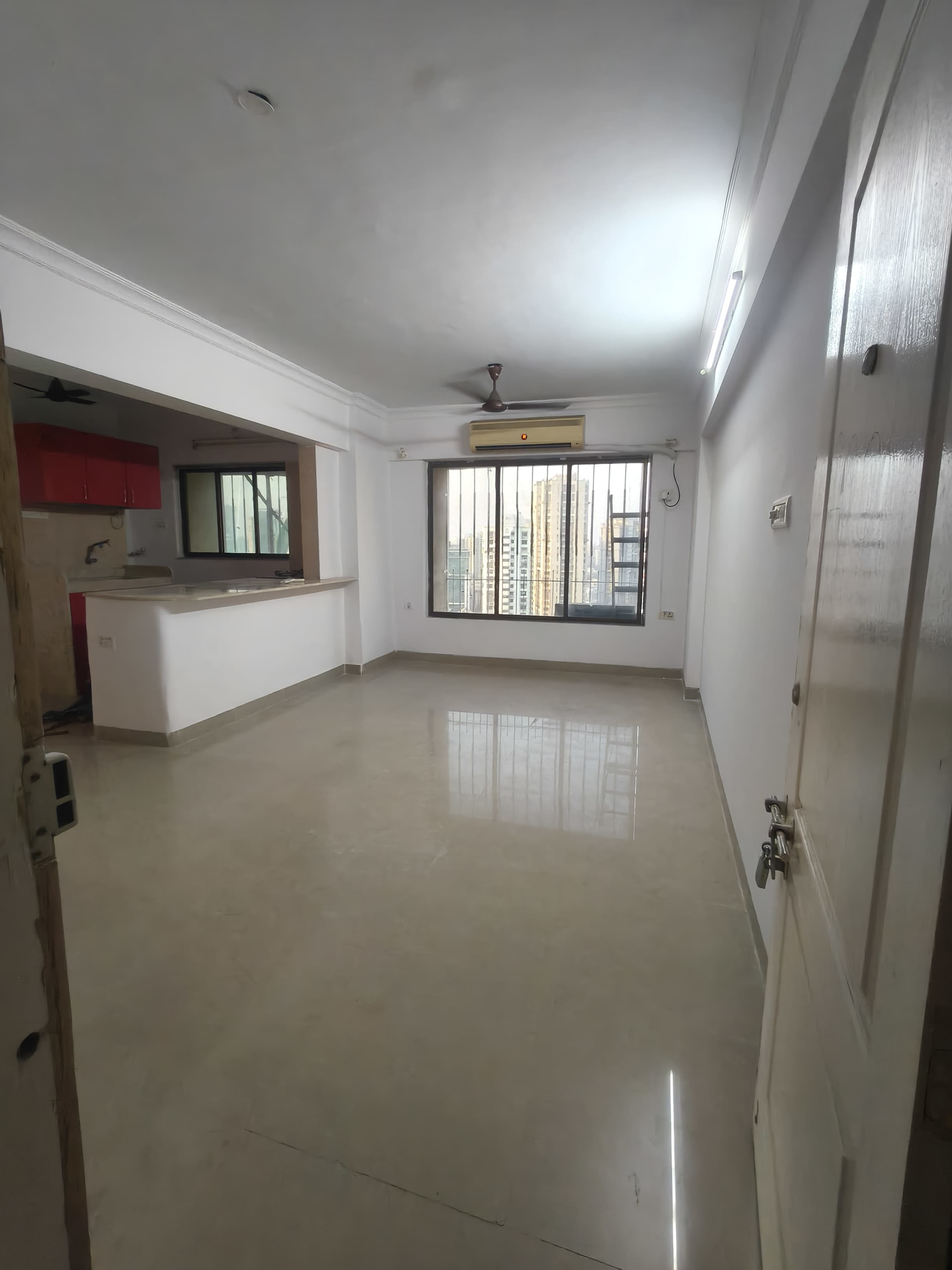 1 BHK Apartment For Rent in Four Bungalows, Rto, Near