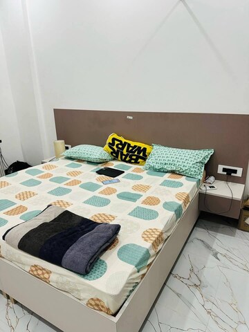 Bedroom in 3 BHK Builder Floor at Ardee City, Sector 52 – for Rent