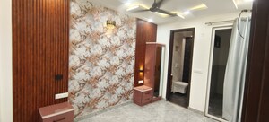 Room in 3 BHK Builder Floor at Dwarka Mor – for Sale
