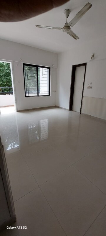 Room in 3 BHK Apartment at Prakriti Society, Baner – for Sale