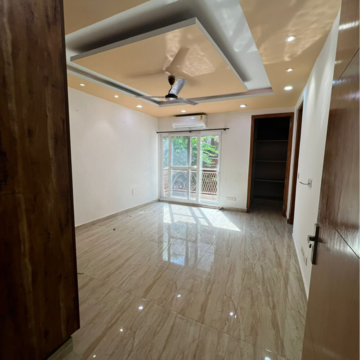 Bedroom in 4 BHK Builder Floor at Soami Nagar – for Rent