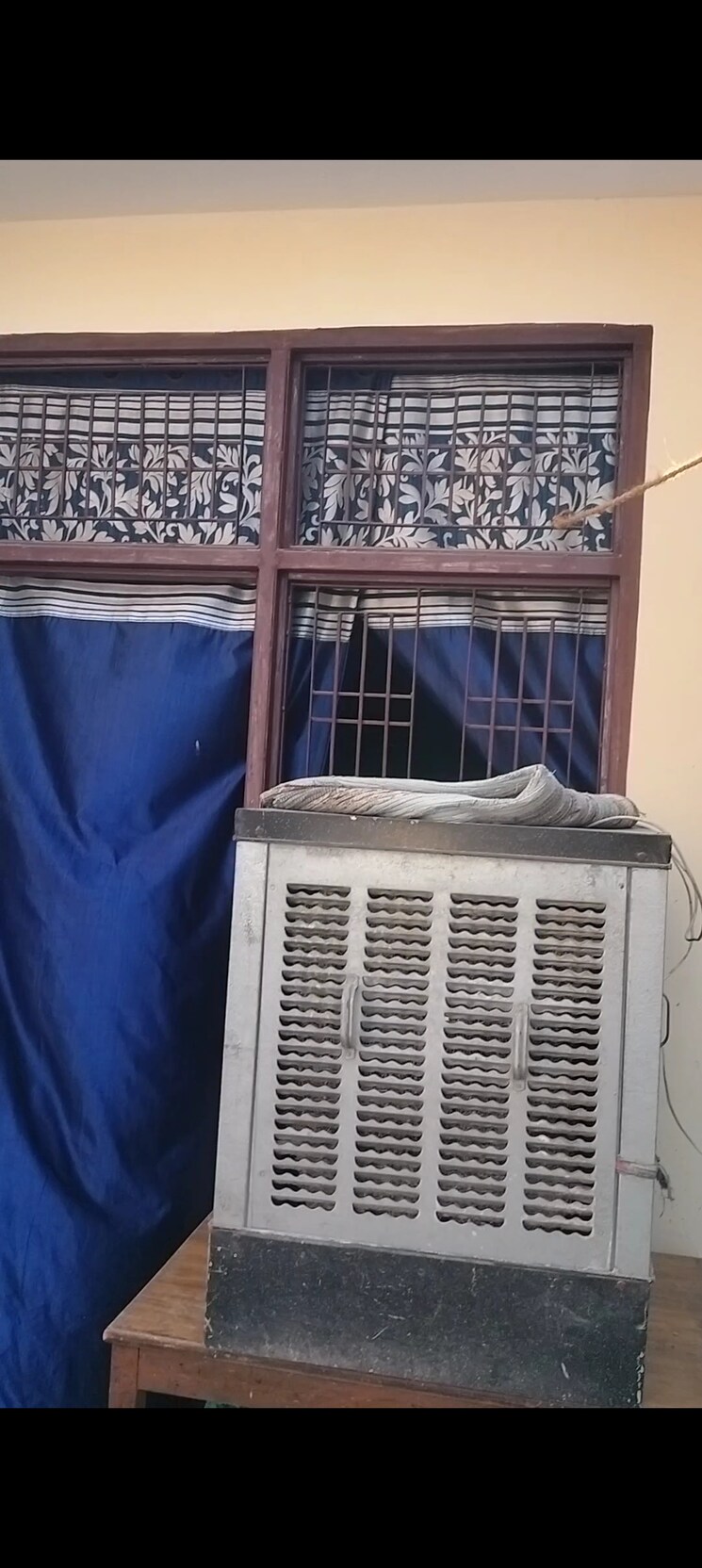 Balcony, rwa-tomar-colony 2 Bedroom 40 Sq.Yd. Independent House In Mukundpur Delhi 8433306