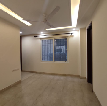 Living Room in 3 BHK Builder Floor at Pamposh Enclave – for Rent