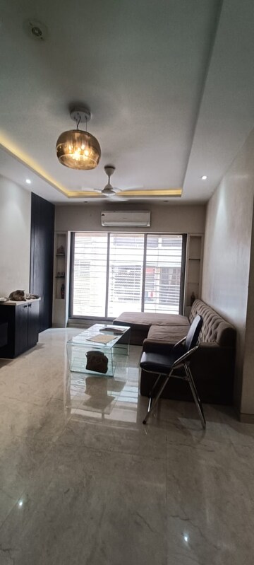 Master Bedroom in 2 BHK Apartment at Nikita Apartments Vakola, Vakola – for Rent