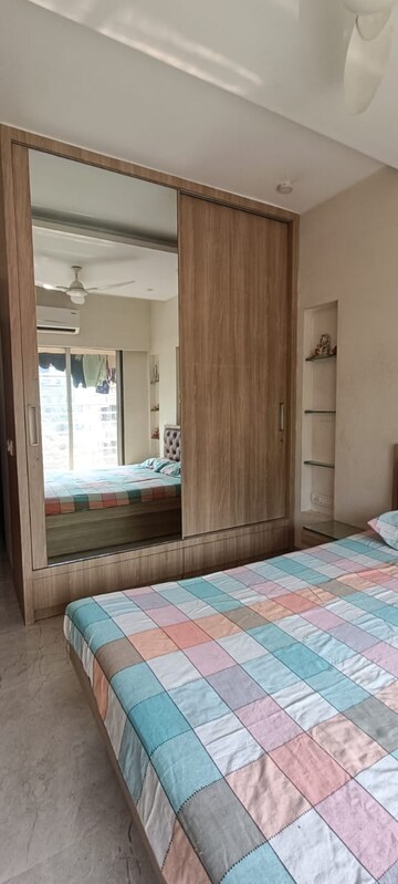 Room in 2 BHK Apartment at Nikita Apartments Vakola, Vakola – for Rent