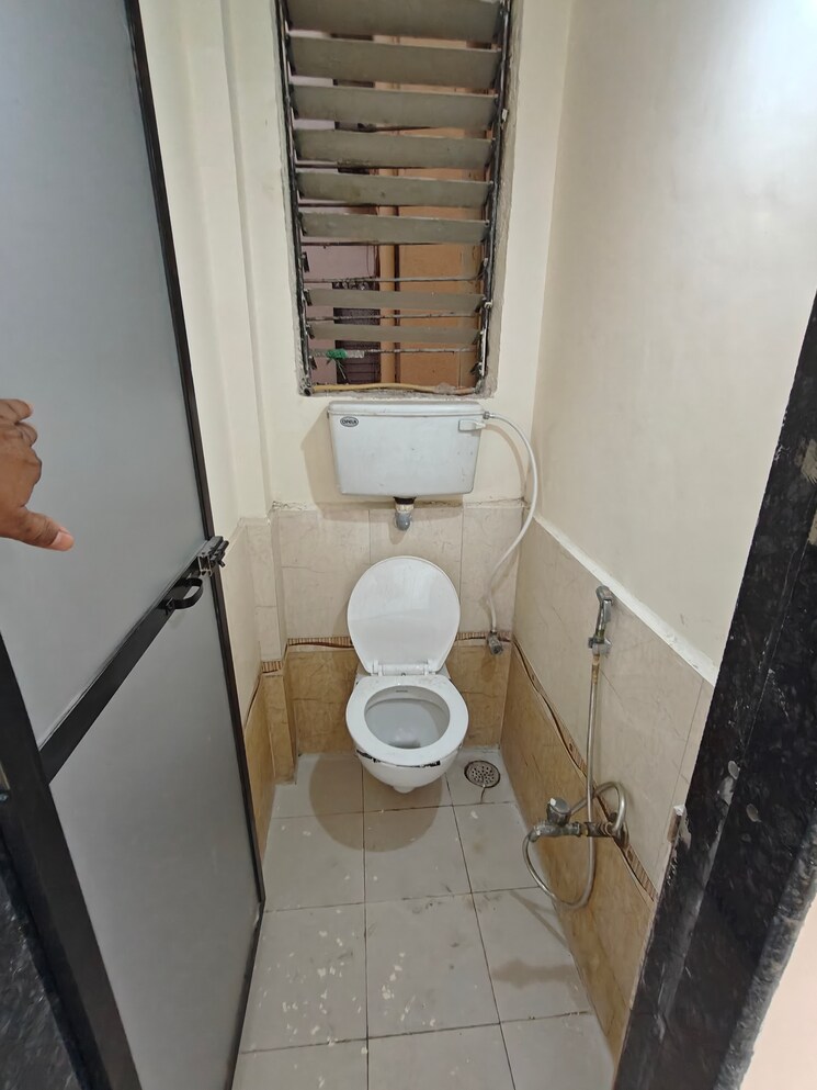 Bathroom, balaji-garden-chs 1 Bedroom 595 Sq.Ft. Apartment In Kopar Khairane Navi Mumbai 8433317