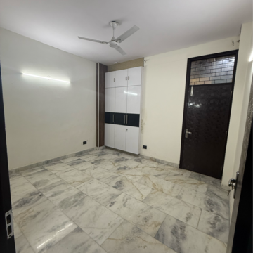 Room in 3 BHK Builder Floor at Shivalik Colony – for Rent