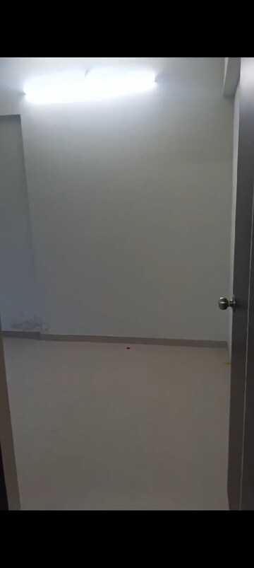 Furnished Amenities in 1 BHK Apartment at Colony Vidyavihar, Ghatkopar East – for Rent