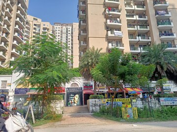  Shop – Exterior View View at Strategic Royal Court, Sector 16 Greater Noida - for Rent