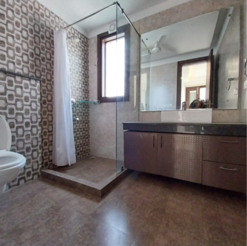 Bathroom in 4 BHK Builder Floor at South Extension ii – for Rent