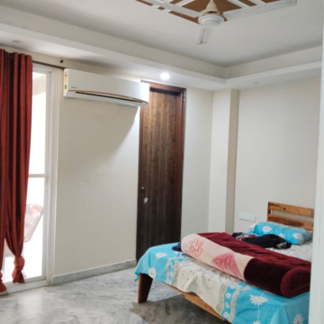 Bedroom in 2 BHK Builder Floor at Chittaranjan Park – for Rent