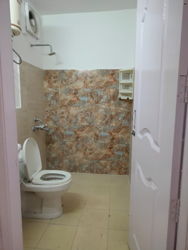 Bathroom, sector 66 a 3 Bedroom 1431 Sq.Ft. Apartment In Sector 66 A Mohali 8433392