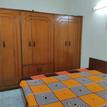 Bedroom in 2 BHK Builder Floor at Kalkaji – for Rent