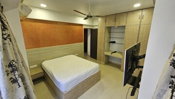Bedroom in 3 BHK Apartment at Rajkamal Heights, Parel – for Rent