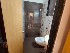 Bathroom in 1 BHK Apartment at Kohinoor Highland, Dombivli East – for Sale