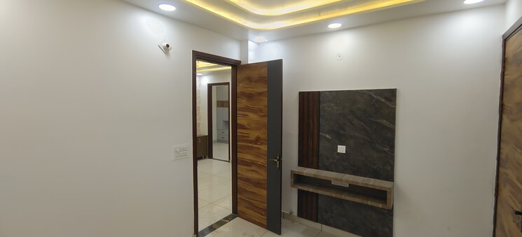 Room, dwarka mor 3 Bedroom 900 Sq.Ft. Builder Floor In Dwarka Mor Delhi 8433483