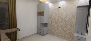Room in 3 BHK Builder Floor at Dwarka Mor – for Sale
